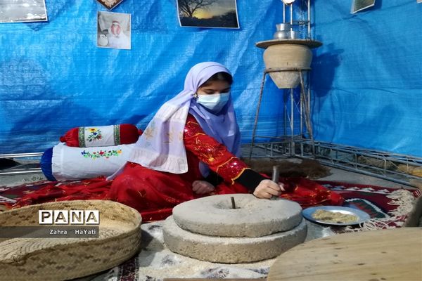 افتتاحیه نمایشگاه فجر در شهرستان امیدیه