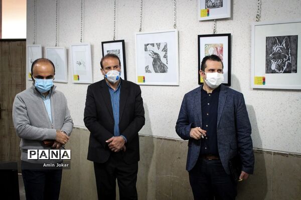 نمایشگاه آثار هنری هنرجویان هنرستان فنی حرفه ای هنر و اندیشه شیراز