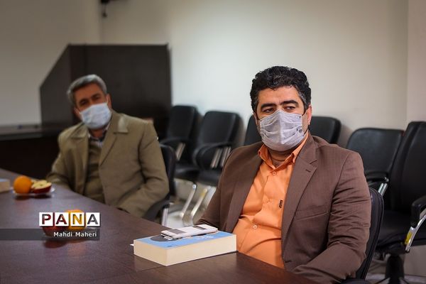 نشست فصلی پایگاه بسیج شهید کاظمی به مناسبت دهه فجر و روز میلاد با سعادت حضرت فاطمه(س)