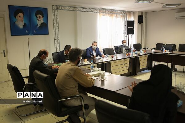 نشست فصلی پایگاه بسیج شهید کاظمی به مناسبت دهه فجر و روز میلاد با سعادت حضرت فاطمه(س)