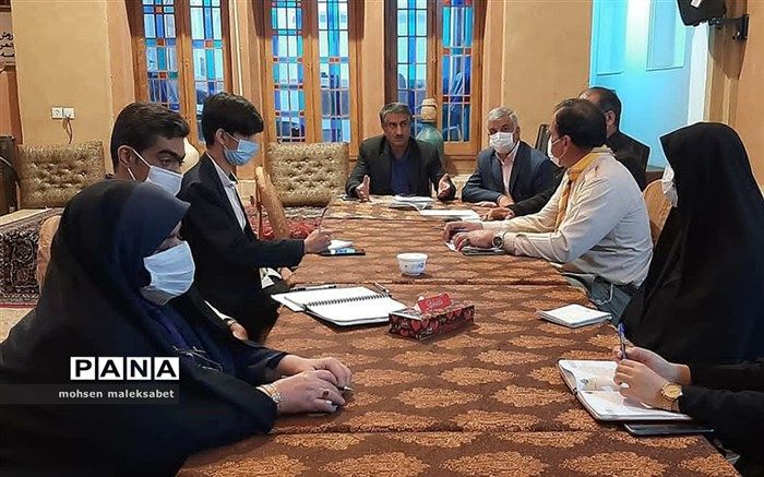 نشست هیات رئیسه مجامع اعضا و مربیان پیشتار استان یزد برگزار شد