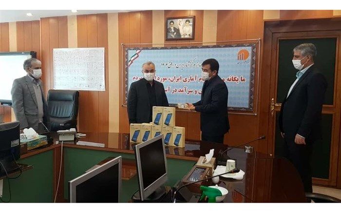 تعداد 500 دستگاه تبلت نیز برای دانش آموزان استان زنجان اختصاص یافت