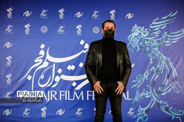 اکران فیلم "تک تیرانداز" در سی و نهمین جشنواره بین المللی فیلم فجر