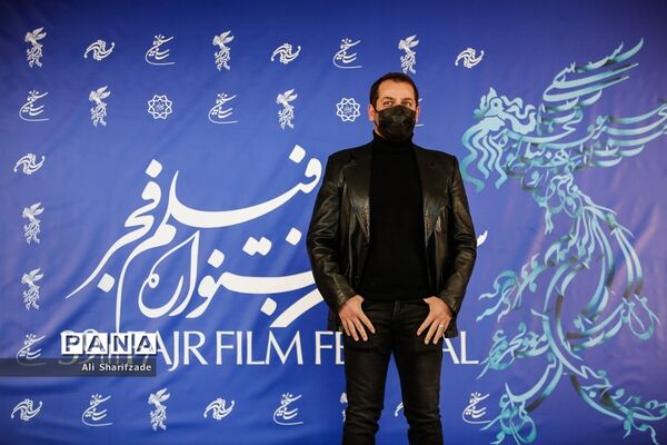 اکران فیلم "تک تیرانداز" در سی و نهمین جشنواره بین المللی فیلم فجر