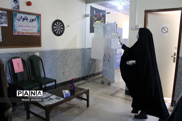 برگزاری مسابقه دارت به مناسبت میلاد باسعادت حضرت فاطمه زهرا(س)