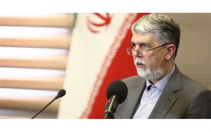 وزیر فرهنگ و ارشاد اسلامی با اعضای شورای سیاستگذاری جشنواره تجسمی فجر دیدار کرد
