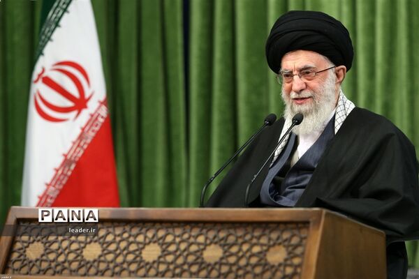 نشست تصویری رهبر انقلاب اسلامی با جمعی از مداحان به‌مناسبت سالروز ولادت حضرت زهرا(س)