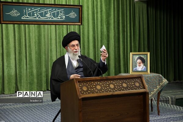 نشست تصویری رهبر انقلاب اسلامی با جمعی از مداحان به‌مناسبت سالروز ولادت حضرت زهرا(س)