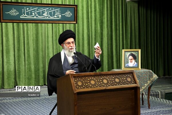 نشست تصویری رهبر انقلاب اسلامی با جمعی از مداحان به‌مناسبت سالروز ولادت حضرت زهرا(س)