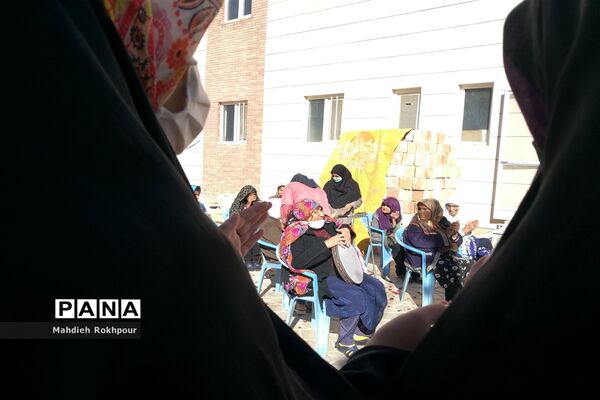 دیدار پیشگامان دبیرستان نرجسیه ازمادران سالمند