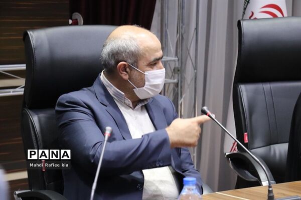 تجلیل از بانوان اداره کل آموزش و پرورش با حضور مدیرکل آذربایجان شرقی