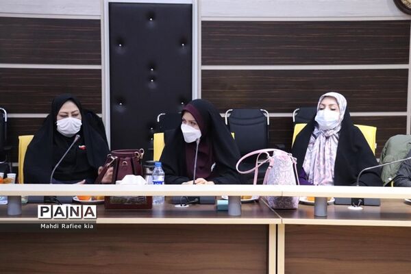 تجلیل از بانوان اداره کل آموزش و پرورش با حضور مدیرکل آذربایجان شرقی