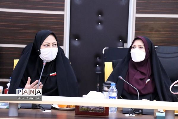 تجلیل از بانوان اداره کل آموزش و پرورش با حضور مدیرکل آذربایجان شرقی