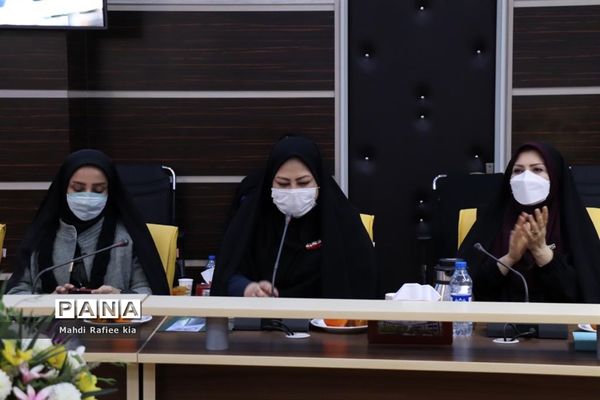 تجلیل از بانوان اداره کل آموزش و پرورش با حضور مدیرکل آذربایجان شرقی