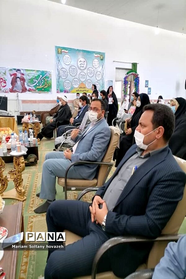 برگزاری جشن تکلیف وتقدیرازمعلمان دبستان حضرت رقیه(س)درشهرستان حمیدیه