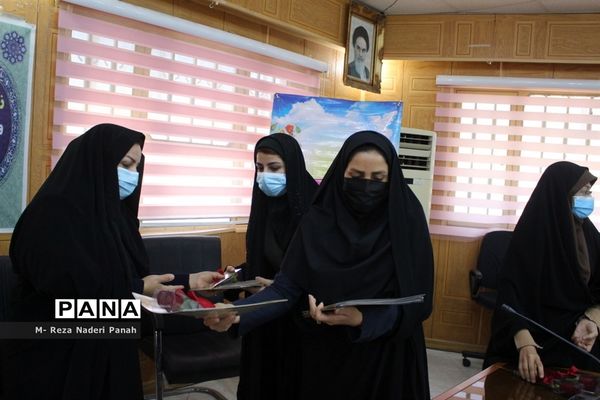 نشست تخصصی زنان، توسعه و مشارکت اجتماعی بانوان آموزش و پرورش استان بوشهر