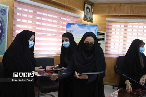 نشست تخصصی زنان، توسعه و مشارکت اجتماعی بانوان آموزش و پرورش استان بوشهر