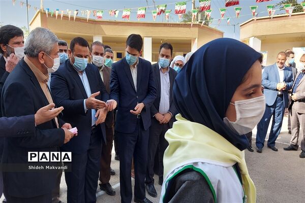افتتاح چند مدرسه در شهرستان حمیدیه به مناسبت دهه فجر