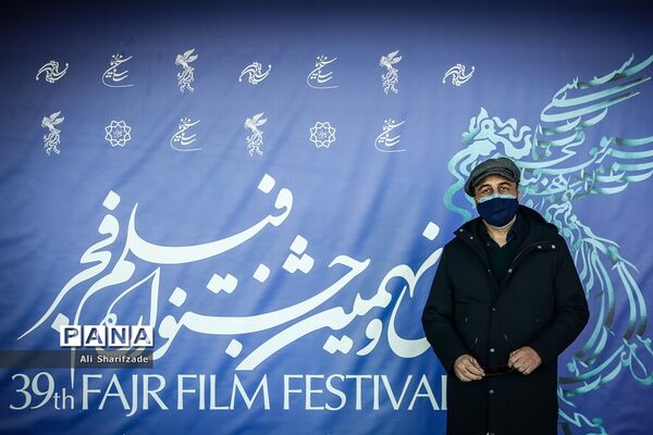 اکران فیلم  "روشن" در سی و نهمین جشنواره فیلم فجر