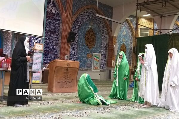 اجرای تئاتر با موضوع تولدحضرت‌فاطمه(س) در پردیس