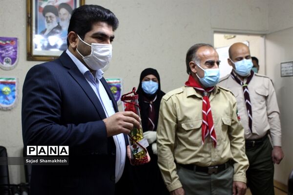 دیدار مسئول و تعدادی از مربیان  سازمان دانش آموزی شاوور با مدیر سازمان دانش آموزی خوزستان