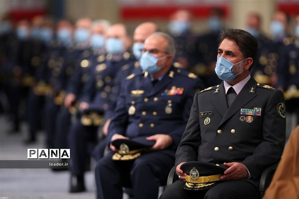 دیدار جمعی از فرماندهان نیروی هوایی و نیروی پدافند هوایی ارتش با رهبر انقلاب