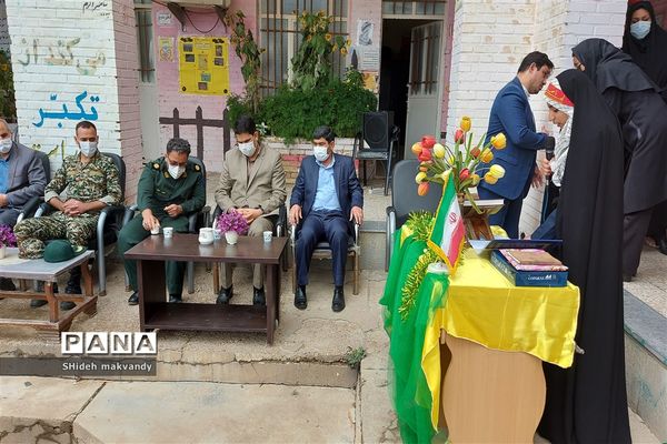 برگزاری نمایشگاه حجاب وعفاف  وهنرهای دستی درهنرستان طوبی شهرستان حمیدیه