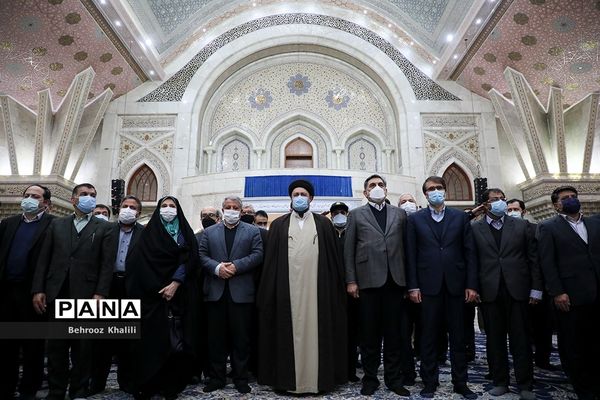 تجدید میثاق اعضای شورا و شهرداری تهران با آرمان‌های امام راحل