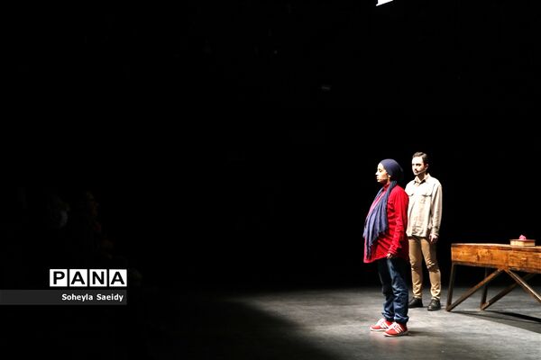 اجرای نمایش"ریبوت"