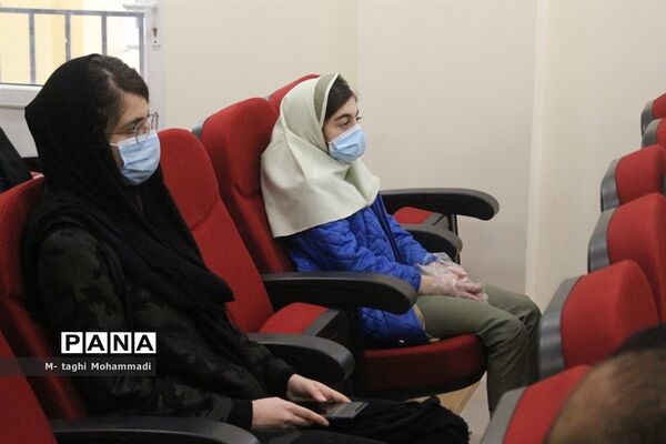 مراسم رونمایی از کتاب هزار نگار در بوشهر