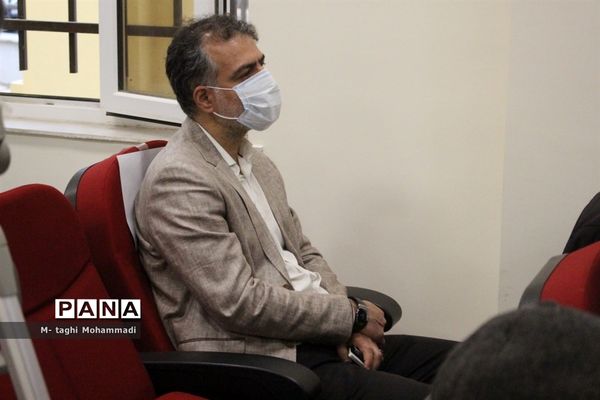 مراسم رونمایی از کتاب هزار نگار در بوشهر