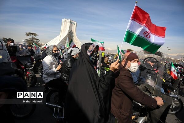 راهپیمایی یوم الله ۲۲ بهمن در تهران- ۲