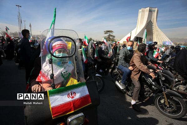 راهپیمایی یوم الله ۲۲ بهمن در تهران- ۲