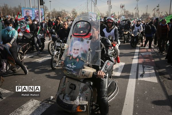 راهپیمایی یوم الله ۲۲ بهمن در تهران- ۲
