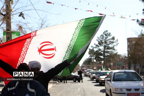 خلق حماسه‌ای ماندگار با رژه خودرویی در تایباد