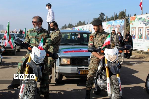 راهپیمایی خودرویی ۲۲ بهمن در محمودآباد