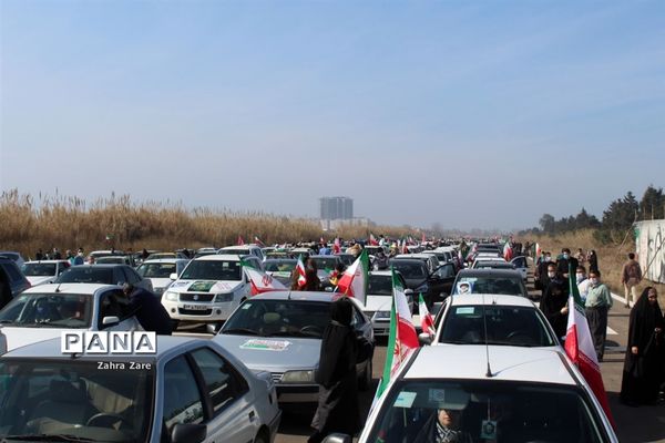 راهپیمایی خودرویی ۲۲ بهمن در محمودآباد