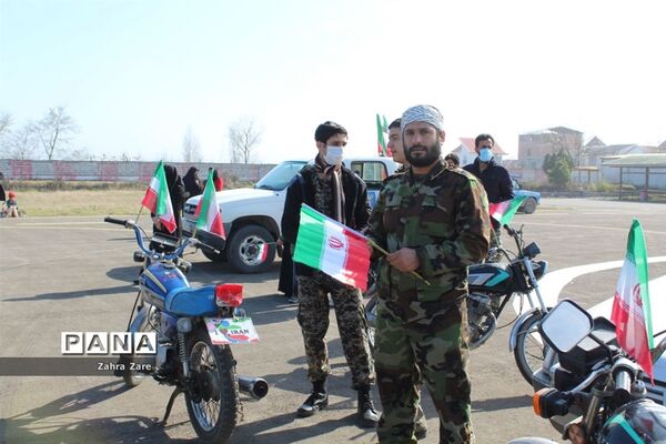 راهپیمایی خودرویی ۲۲ بهمن در محمودآباد