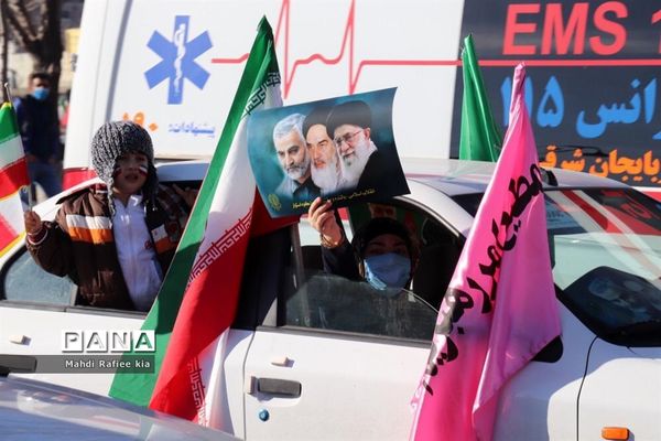 رژه خودرویی یوم الله ۲۲ بهمن در آذربایجان شرقی