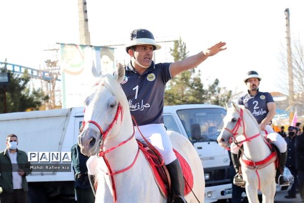 رژه خودرویی یوم الله ۲۲ بهمن در آذربایجان شرقی