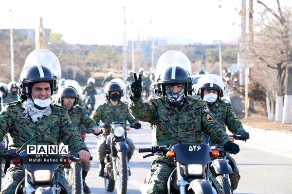 رژه خودرویی یوم الله ۲۲ بهمن در آذربایجان شرقی