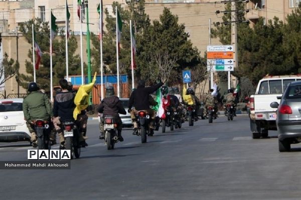 جلوه های باشکوه حضور مردم در راهپیمایی متفاوت پردیس‬