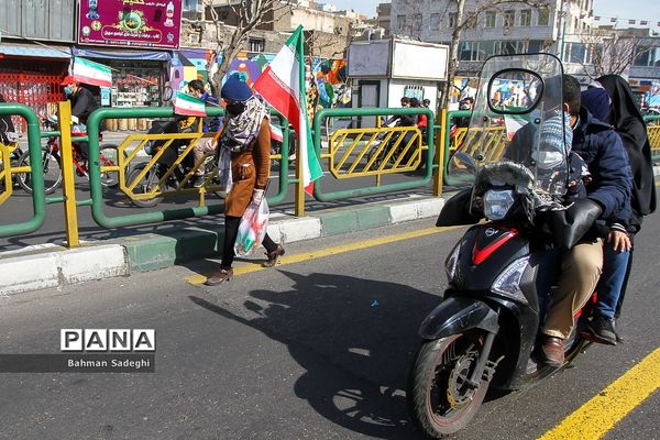 راهپیمایی یوم الله ۲۲ بهمن در تهران- 3