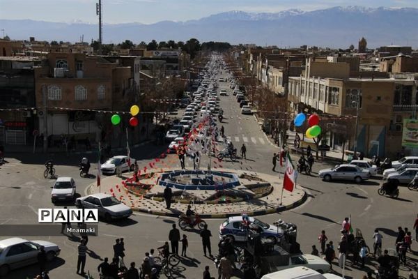 برگزاری راهپیمایی یوم الله 22 بهمن در آران و بیدگل