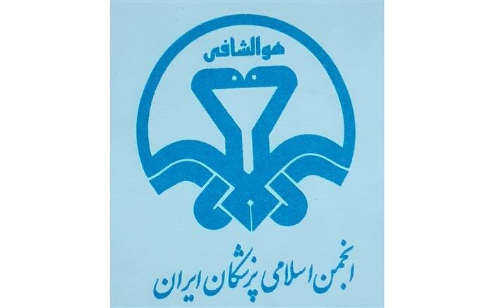 جامعه پزشکی همچون جوانان سال 59 با دست خالی کشور را در دوران کرونا اداره کرد