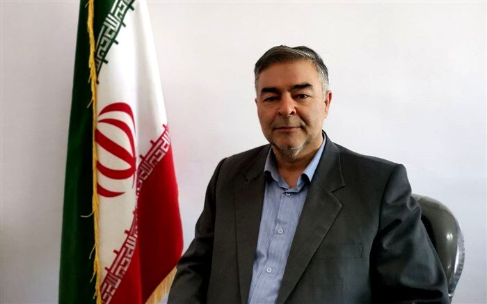 اهدای 145 دستگاه تبلت و تلفن همراه به دانش آموزان کم برخوردار شهرستان زبرخان