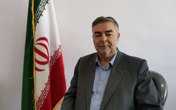 اهدای 145 دستگاه تبلت و تلفن همراه به دانش آموزان کم برخوردار شهرستان زبرخان