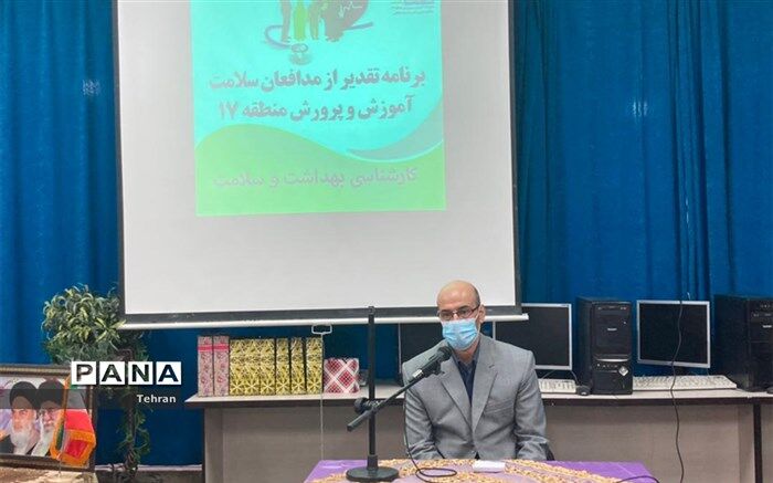 محمدی: مراقبین سلامت طراحان نقشه راه برای کنترل بیماری هستند
