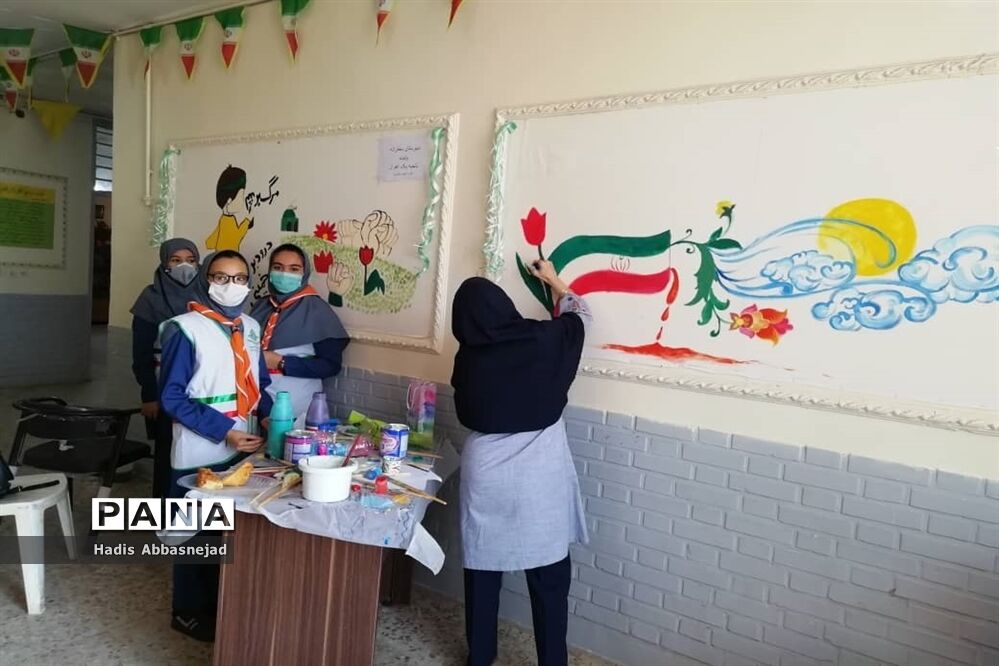 جشنواره نقاشی همگانی به‌مناسبت دهه فجر در ناحیه یک اهواز