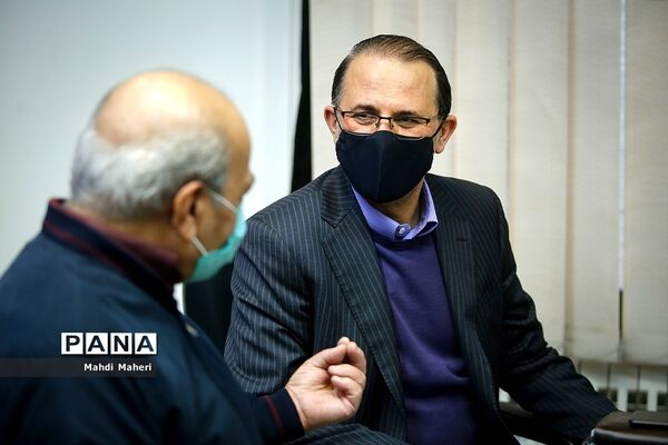 تقدیر از تاکسیران امانتدار در خبرگزاری پانا